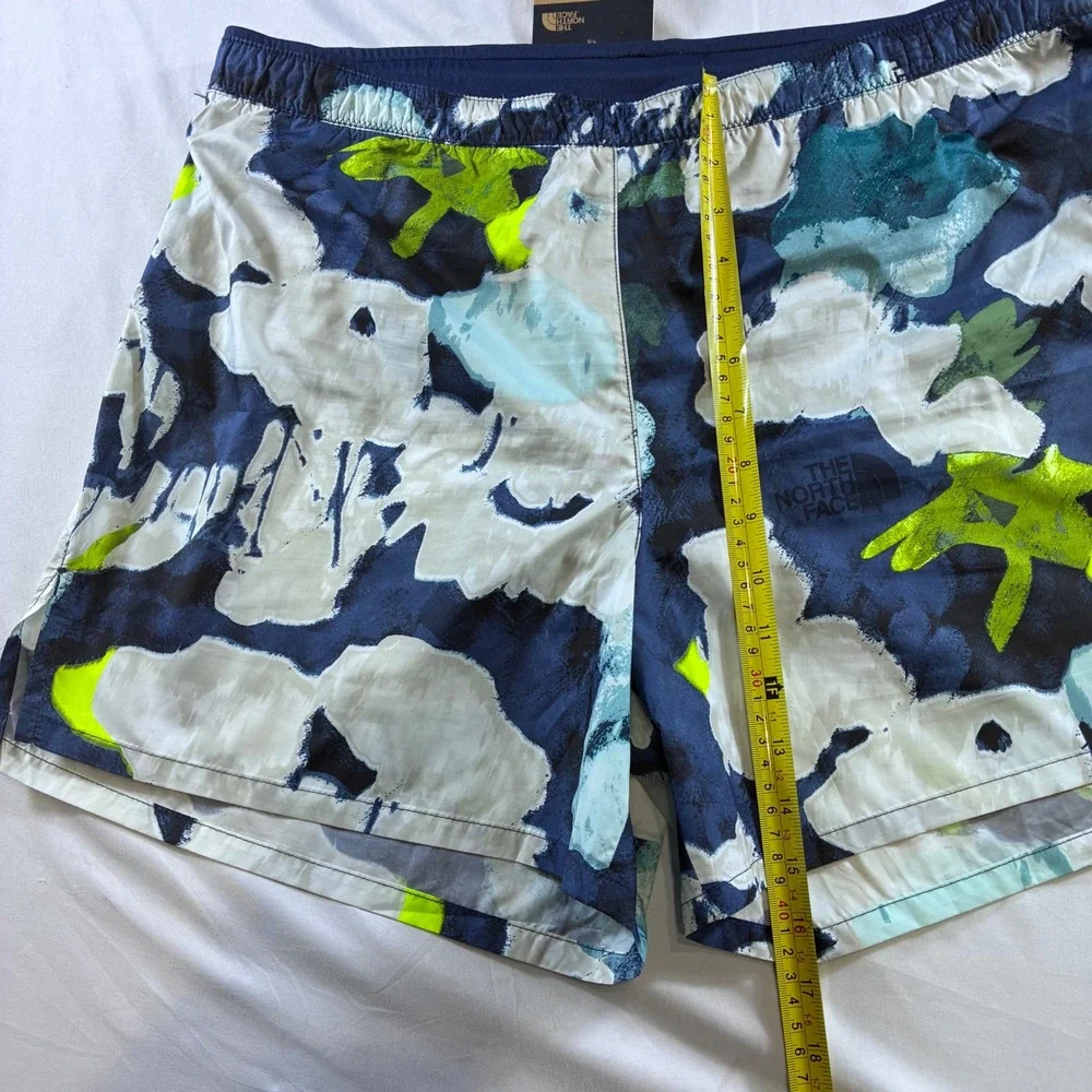 The North Face Limitless Shorts Mens Large Abstract Floral Navy Blue Lined